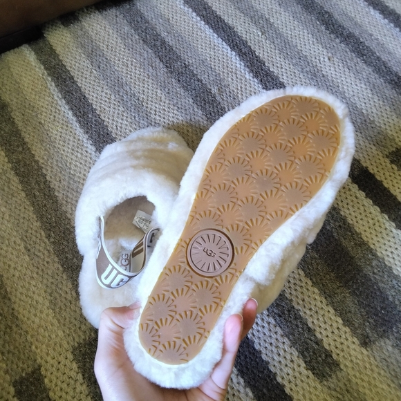 Ugg Fluff Yeah Slides Size 5 in Cream Slipper Lounge Streetwear - Picture 7 of 11